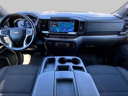 Used 2025 Chevrolet Silverado 1500 LT AWD/4WD image 25