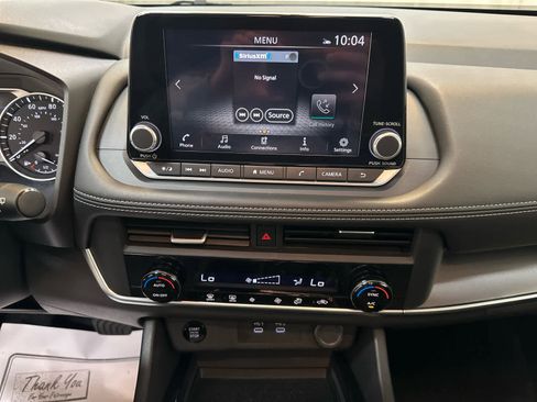 Certified 2025 Nissan Rogue SV image 5