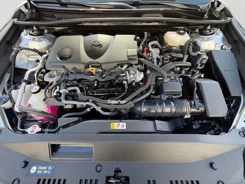 Used 2025 Toyota Camry LE FWD image 9
