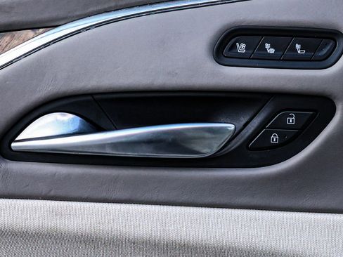 Used 2021 Cadillac Escalade Premium Luxury Platinum image 42