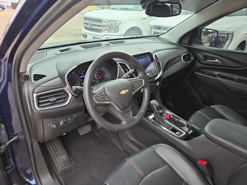 Used 2022 Chevrolet Equinox Premier AWD/4WD image 9