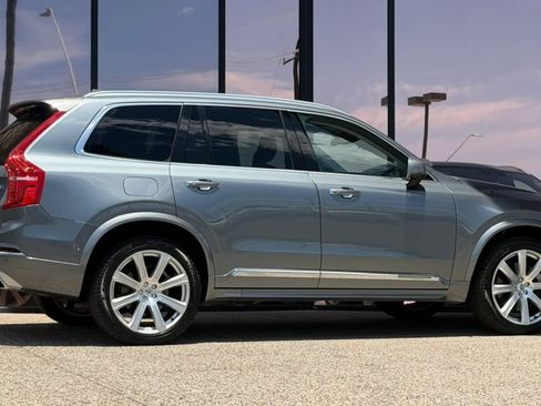 Used 2017 Volvo XC90 T8 Inscription w/ Luxury Package AWD/4WD image 16