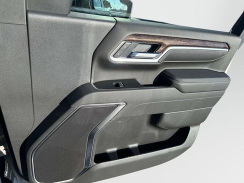 New 2026 GMC Sierra 2500 SLE w/ SLE Value Package; image 20