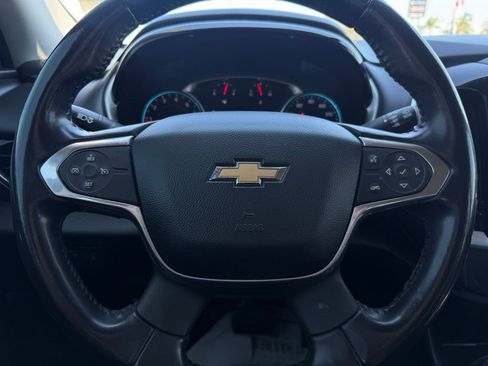 Used 2019 Chevrolet Traverse LT image 23