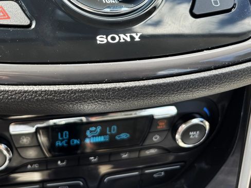 Used 2014 Ford C-MAX SEL w/ Equipment Group 302A FWD image 22