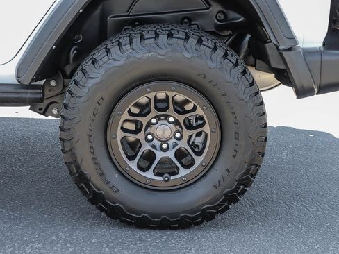 Used 2023 Jeep Wrangler Unlimited Rubicon w/ Xtreme 35 Tire Package AWD/4WD image 8