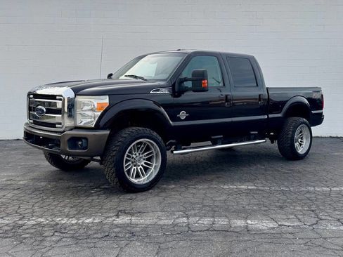 Used 2014 Ford F250 Lariat w/ Lariat Interior Package image 7