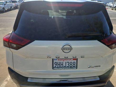 Used 2023 Nissan Rogue SL w/ SL Premium Package AWD/4WD image 8