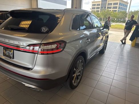 Certified 2022 Lincoln Nautilus Reserve w/ Equipment Group 201A image 6