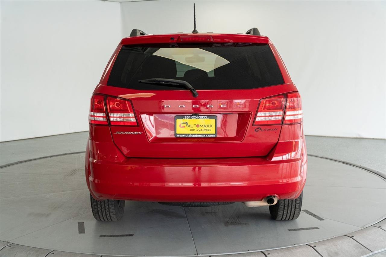 Used 2019 Dodge Journey SE FWD image 7