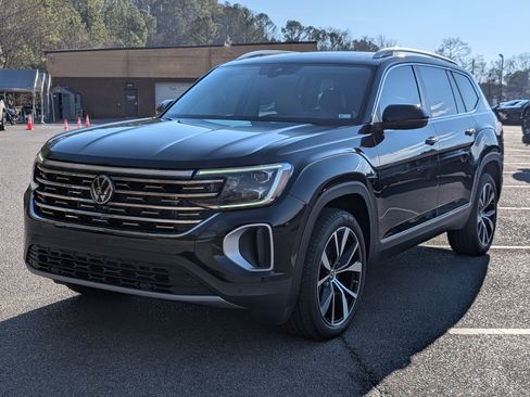 Used 2024 Volkswagen Atlas SEL image 5