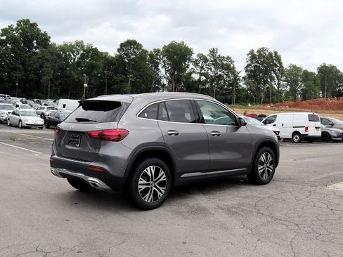 New 2025 Mercedes-Benz GLA 250 4MATIC image 3