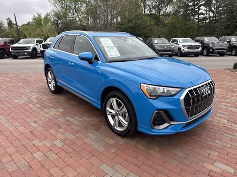 Used 2022 Audi Q3 2.0T Premium w/ Convenience Package AWD/4WD image 38