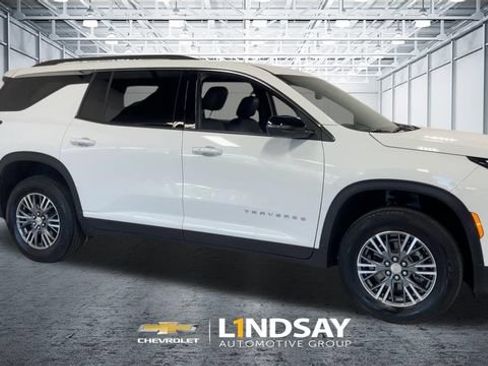 Certified 2025 Chevrolet Traverse LT AWD/4WD image 3