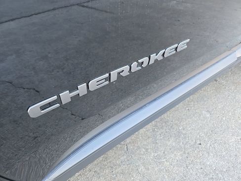 New 2026 Jeep Cherokee Limited AWD/4WD image 18