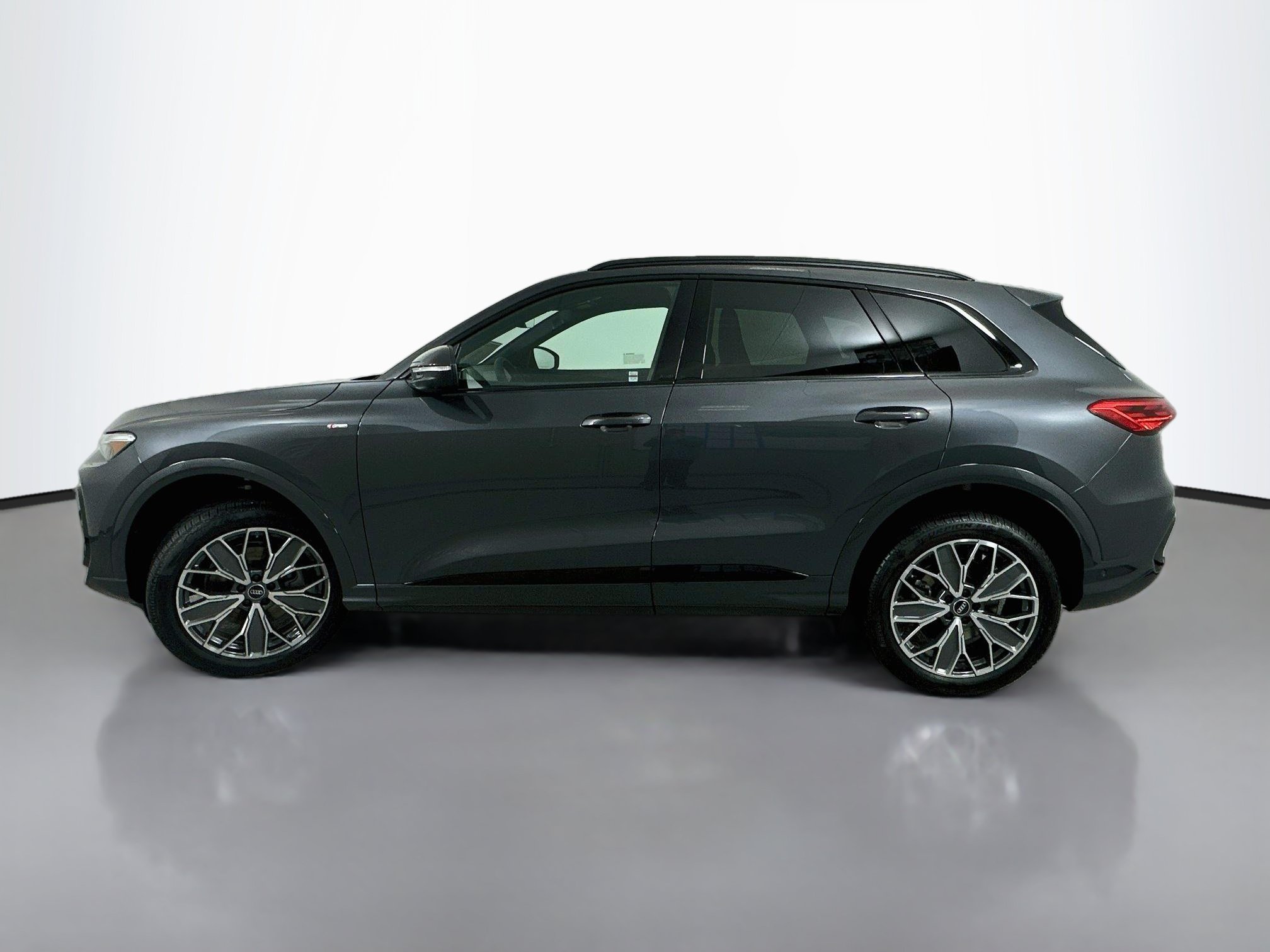 New 2026 Audi Q5 Premium Plus AWD/4WD image 4