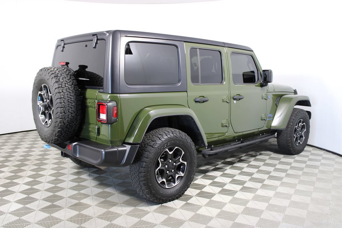 Used 2024 Jeep Wrangler Unlimited AWD/4WD image 28