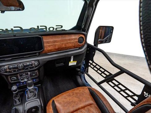 Used 2026 Jeep Gladiator Sport AWD/4WD image 43