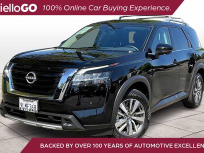 Used 2024 Nissan Pathfinder SL