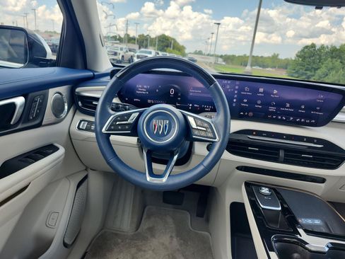Used 2026 Buick Enclave Avenir w/ Super Cruise Package AWD/4WD image 14