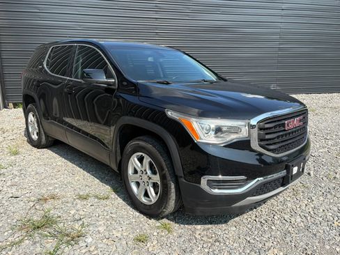 Used 2017 GMC Acadia SLE w/ LPO, Floor Liner Package FWD image 3