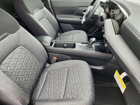 New 2025 Nissan Kicks SV image 10