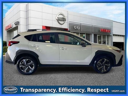 Used 2024 Subaru Crosstrek 2.0i Premium AWD/4WD image 5