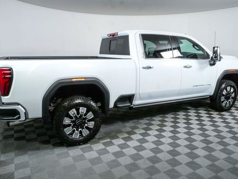 New 2026 GMC Sierra 2500 Denali w/ Denali Reserve Package AWD/4WD image 2