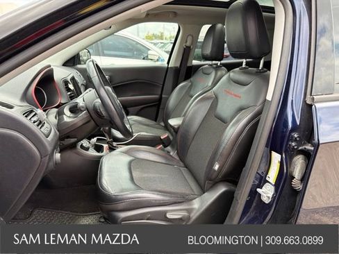 Used 2019 Jeep Compass Trailhawk w/ Safety & Security Group AWD/4WD image 3