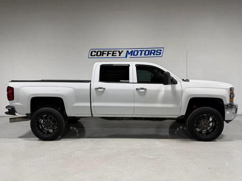 Used 2015 Chevrolet Silverado 2500 LTZ w/ Duramax Plus Package AWD/4WD image 7