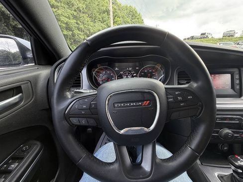 Used 2015 Dodge Charger SE w/ Sport Appearance Group RWD image 20