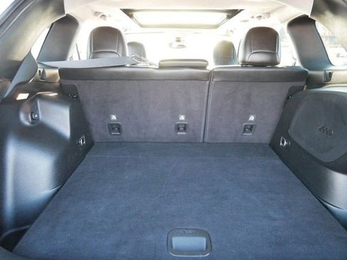 Used 2022 Jeep Cherokee Limited image 12