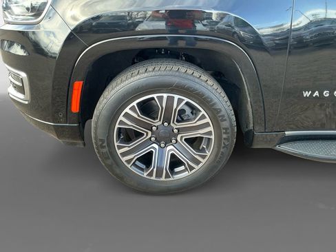 Used 2024 Jeep Wagoneer Series II AWD/4WD image 14