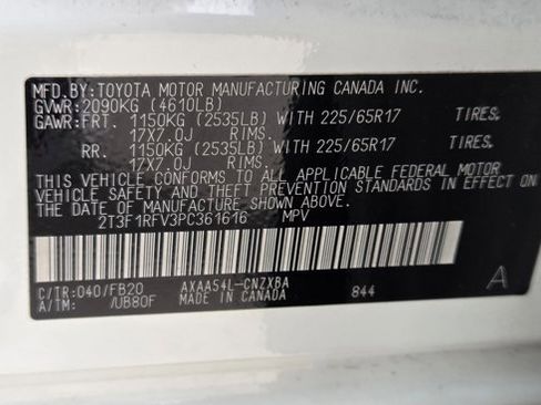 Certified 2023 Toyota RAV4 LE AWD/4WD image 23