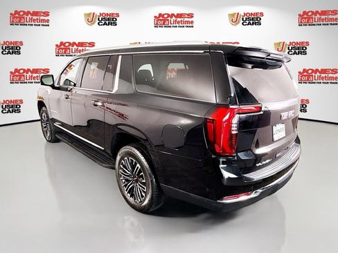 Used 2025 GMC Yukon XL Elevation AWD/4WD image 2