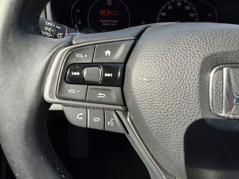 Used 2018 Honda Accord EX-L image 19