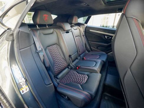 Used 2019 Lamborghini Urus AWD/4WD image 96