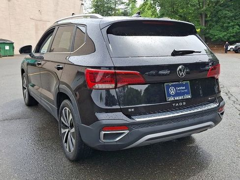 Used 2023 Volkswagen Taos SE w/ Panoramic Sunroof Package AWD/4WD image 8