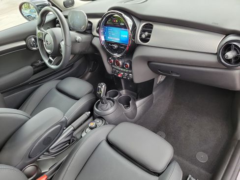 Used 2022 MINI Cooper S w/ Premium Package FWD image 9