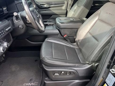 Used 2022 GMC Yukon XL Denali AWD/4WD image 20