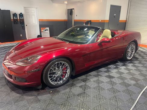 Used 2007 Chevrolet Corvette Convertible w/ Preferred Equipment Group image 1