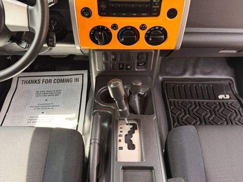 Used 2007 Toyota FJ Cruiser 4WD image 20