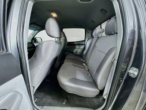 Used 2012 Toyota Tacoma 4x4 Double Cab w/ TRD Sport Pkg image 24