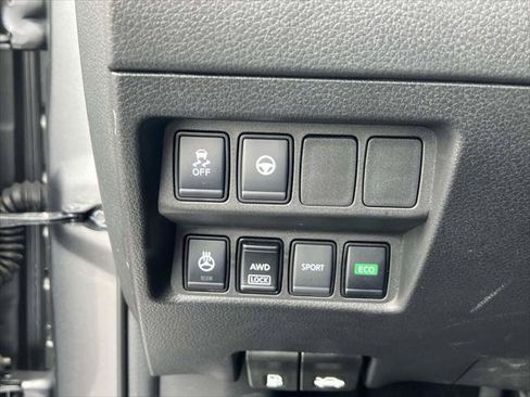 Used 2022 Nissan Rogue Sport SL AWD/4WD image 24