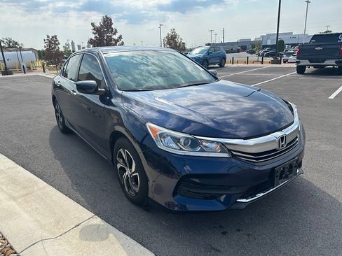 Used 2017 Honda Accord LX image 2