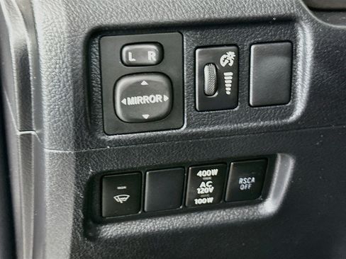Used 2012 Toyota 4Runner Limited AWD/4WD image 16