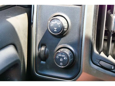 Used 2018 Chevrolet Silverado 1500 LT w/ All Star Edition AWD/4WD image 27