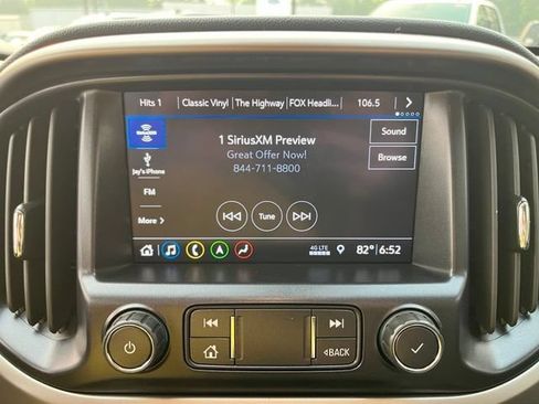 Used 2022 Chevrolet Colorado Z71 w/ Safety Package AWD/4WD image 31