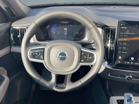 New 2026 Volvo XC90 B6 Plus w/ Protection Package Premier image 25