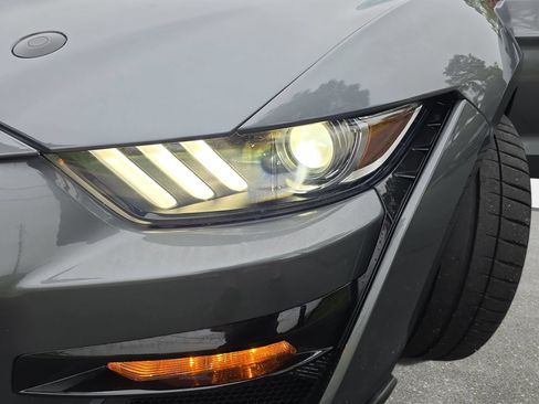 Used 2022 Ford Mustang Shelby GT500 w/ Technology Package RWD image 28